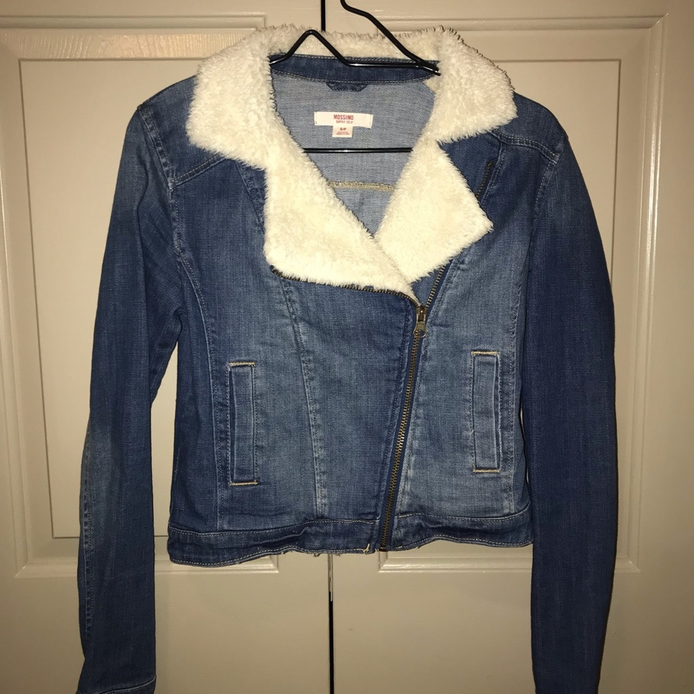 Denim jacket with faux fur lining